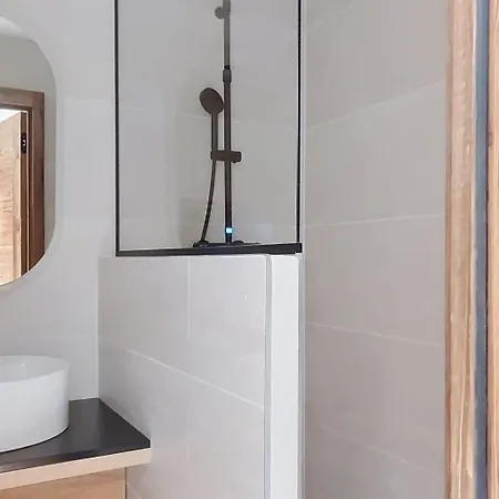 Le Bec Rouge - Le Lac-12 By Interhome Appartement Tignes